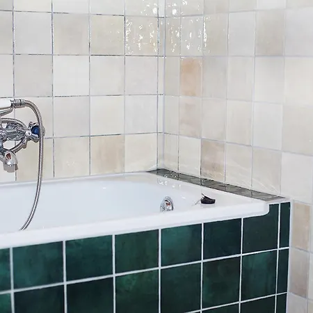 펜션 Grand Balaton House Kovagoors